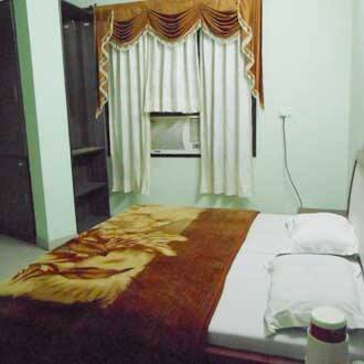 Hotel Rajhans, Mohali 2
